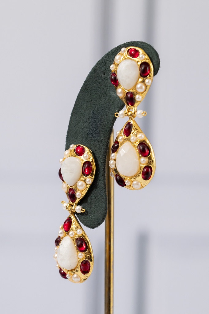 Arete Dos Gotas Blanco y Rojo